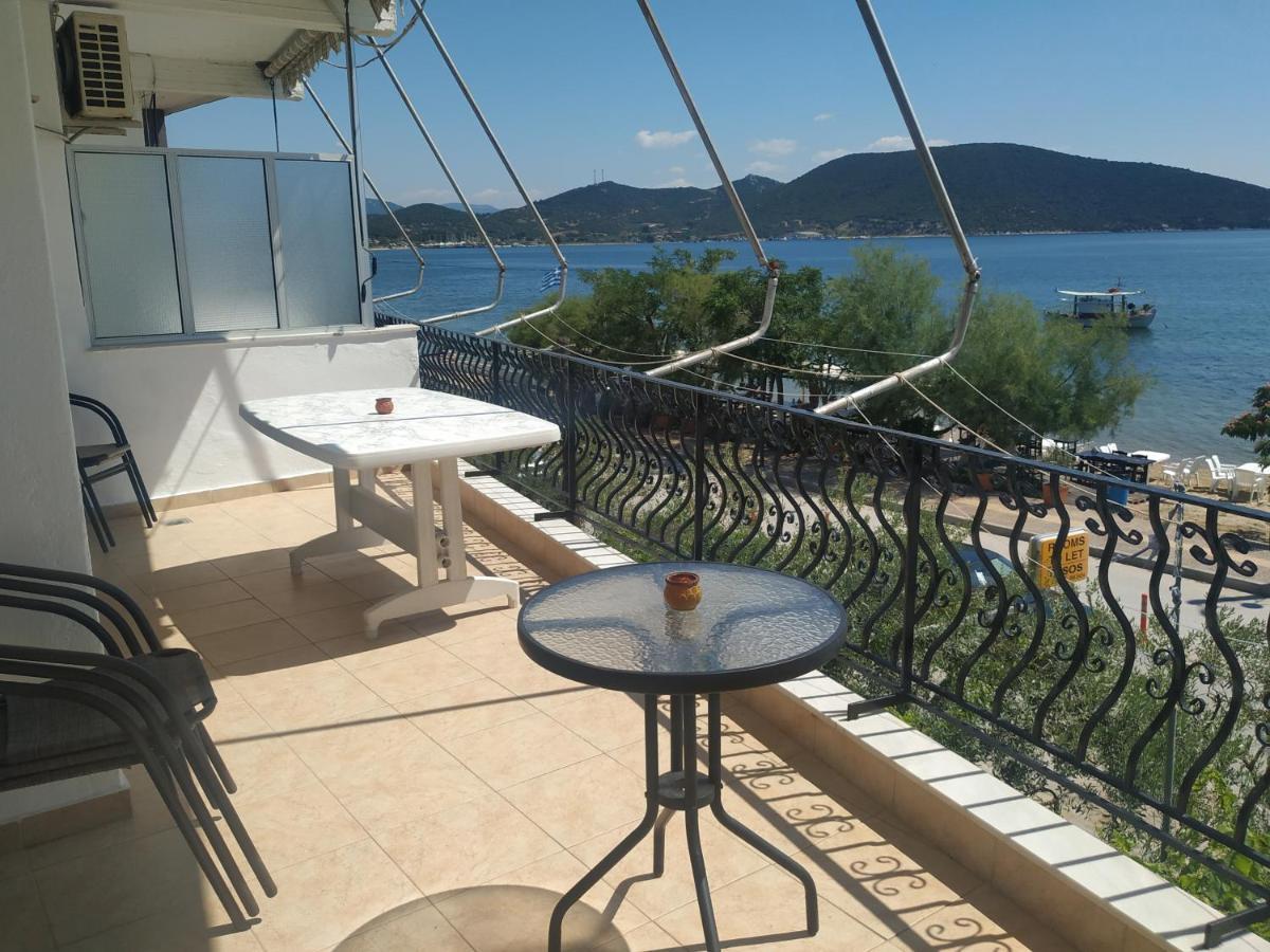 Villa Tasos Néa Péramos Extérieur photo